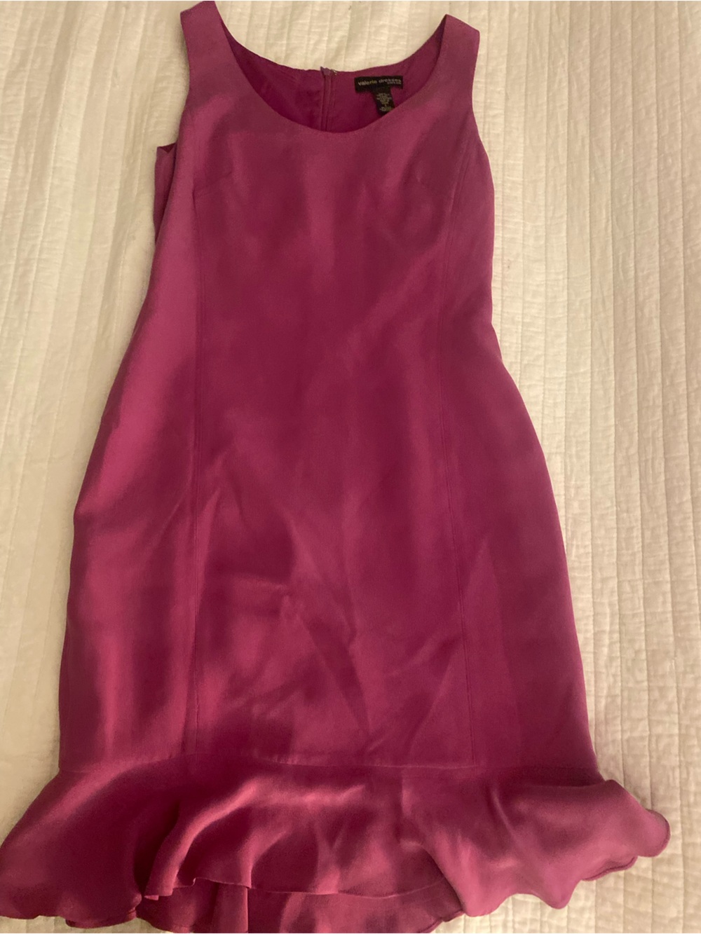 100% silk Valerie Stevens Fuchsia Strapless Scalloped Dress